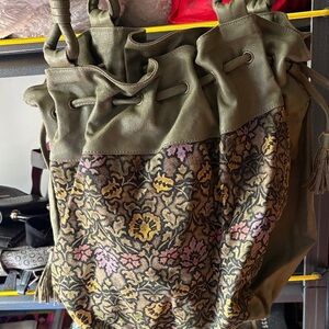 Floral Patterned Green Tote Bag